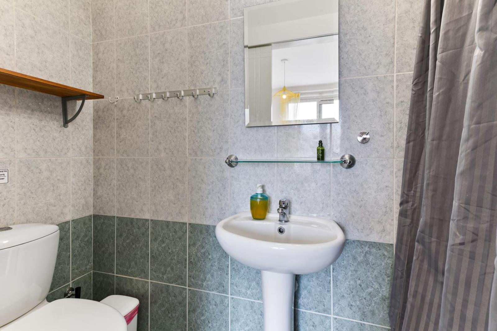 Sunny View - A Stunning Apartment With Private Rooftop Paphos Eksteriør bilde