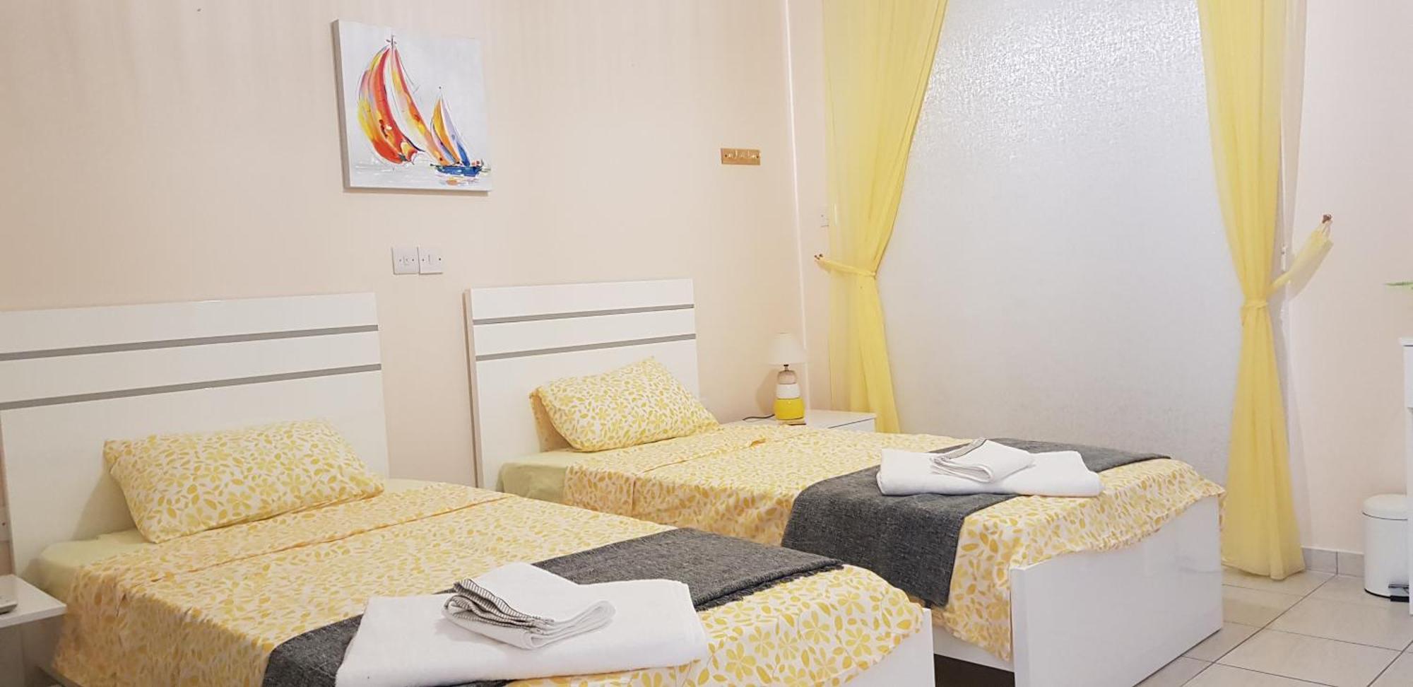 Sunny View - A Stunning Apartment With Private Rooftop Paphos Eksteriør bilde